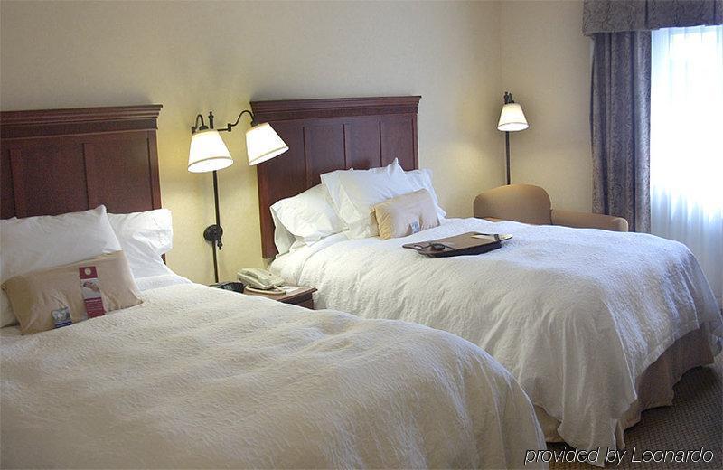 Hampton Inn & Suites Burlington Habitación foto