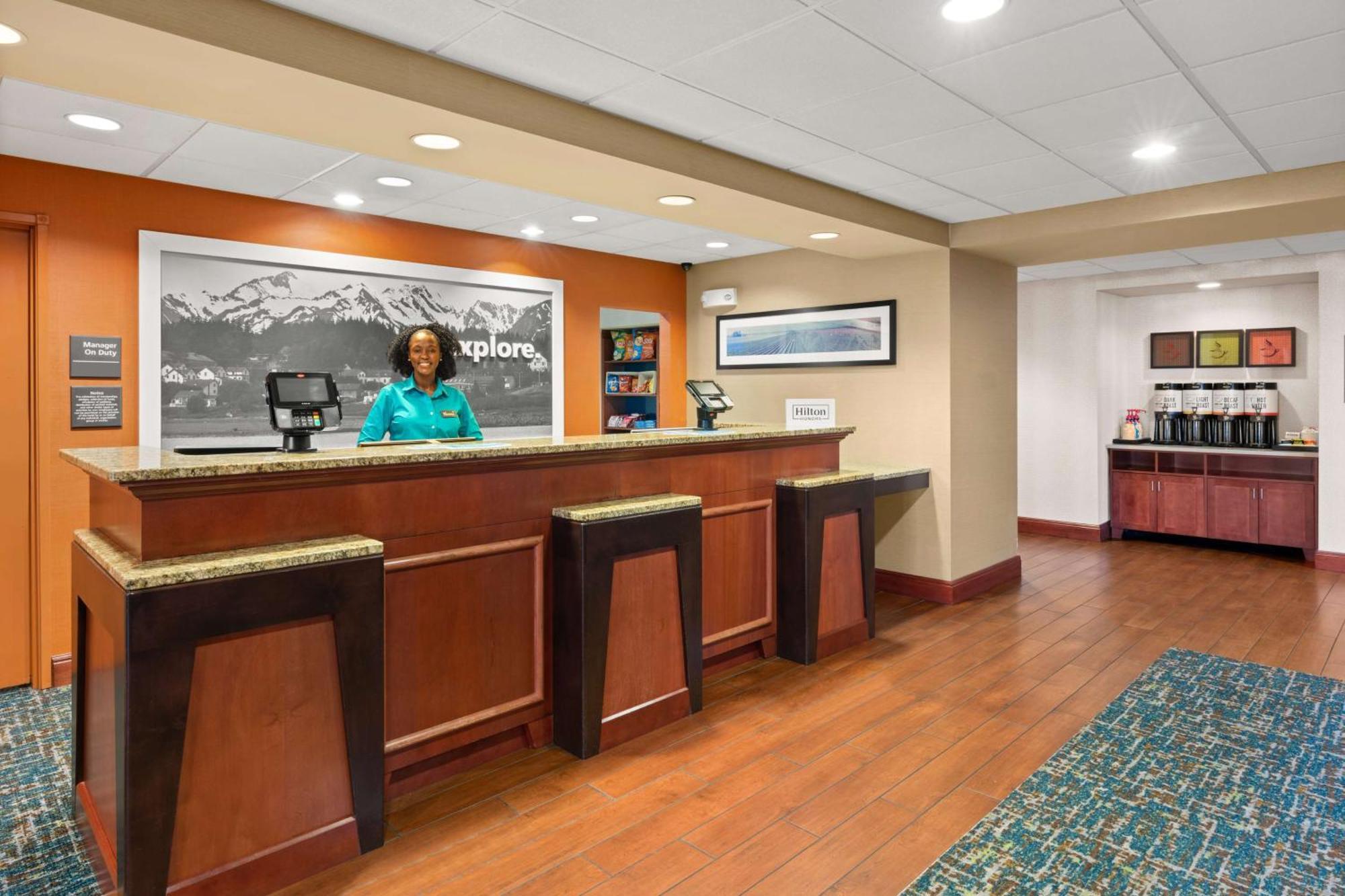 Hampton Inn & Suites Burlington Exterior foto